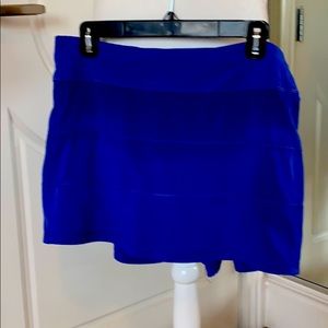 Lululemon tennis or running skirt